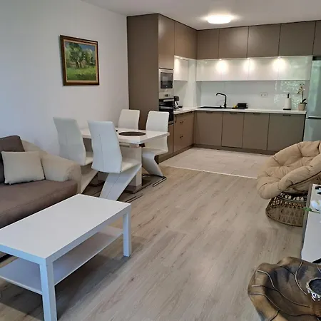 Deluxe 3 圣君士坦丁和海伦那