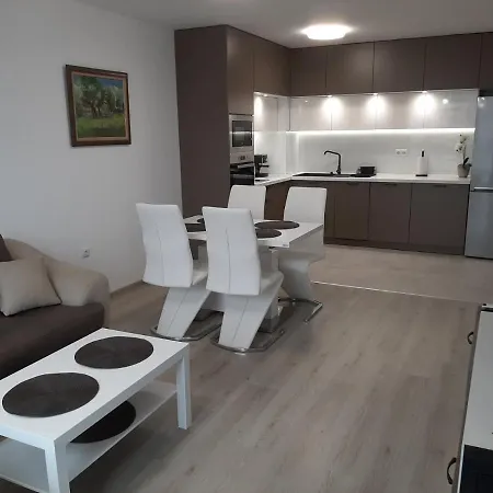 Deluxe 3 * Saints Constantine and Helena