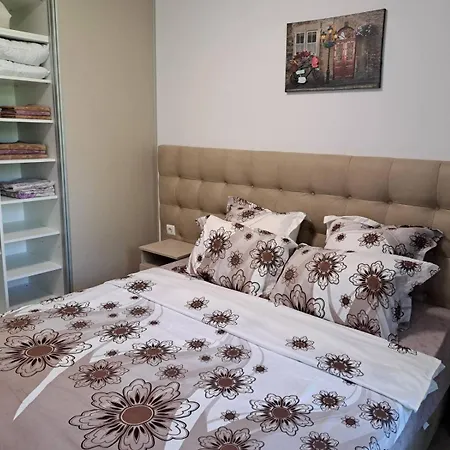 شقة Deluxe 3 سينتس قسطنطين وهيلينا